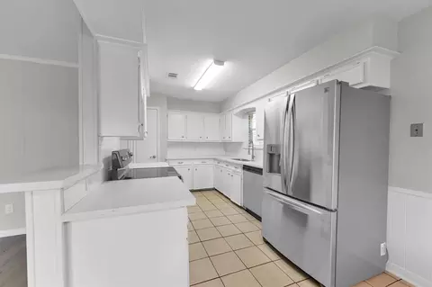 Kitchen - 6903 River Mill Dr, Spring, TX 77379 photo 2 of 2