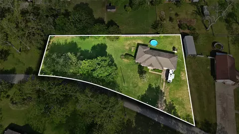 1112 Knox Ln, Wharton, TX 77488