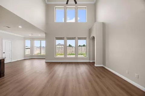 Living - 20522 Saddleback Chase Ln, Cypress, TX 77433 photo 4 of 9