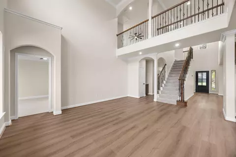 Living - 20522 Saddleback Chase Ln, Cypress, TX 77433 photo 2 of 9