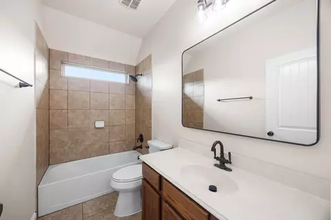 Bath - 20522 Saddleback Chase Ln, Cypress, TX 77433 photo 4 of 5