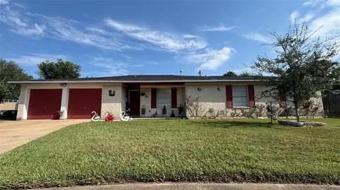 9022 Indian River Dr, Houston, TX 77088