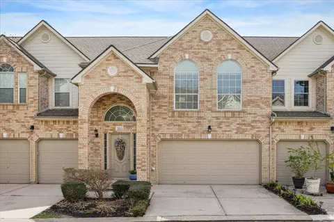 7531 S Linpar Ct, Houston, TX 77040