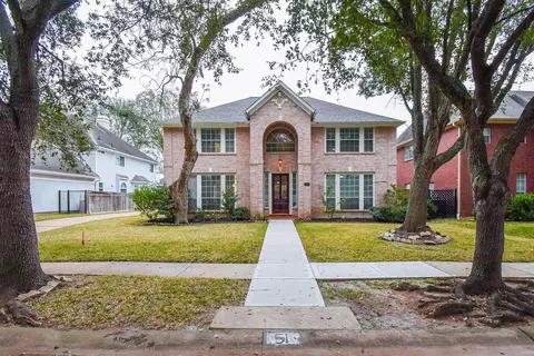 51 Rivercoach Ln, Sugar Land, TX 77479