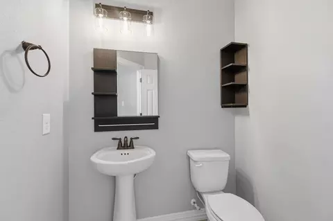 Bath - 25107 Hogan Bridge Dr, Spring, TX 77389 photo 1 of 4