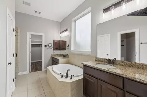 Bath - 25107 Hogan Bridge Dr, Spring, TX 77389 photo 2 of 4