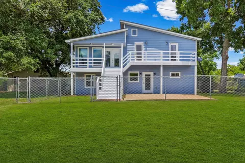 210 Bay Haven Blvd, Livingston, TX 77351