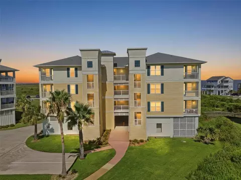 27010 Estuary Dr #102, Galveston, TX 77554