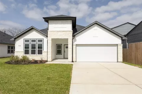 7430 Avenue E, Beasley, TX 77417