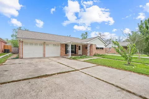 11707 N Nottingham Cir, Houston, TX 77071