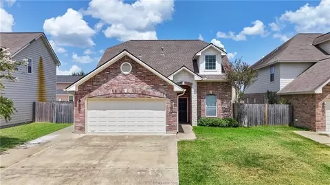 6915 Appomattox Dr, College Station, TX 77845