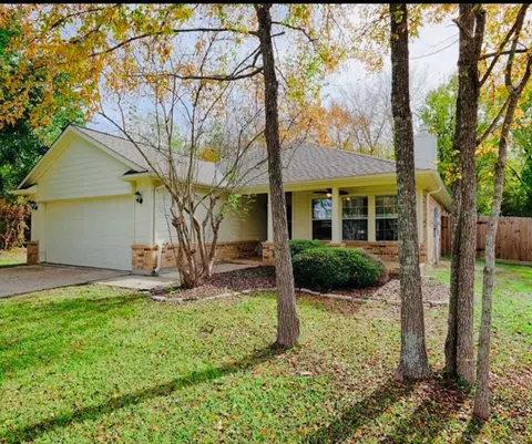 12609 Dover Dr, Montgomery, TX 77356
