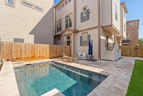 1621 W 23rd St #B, Houston, TX 77008