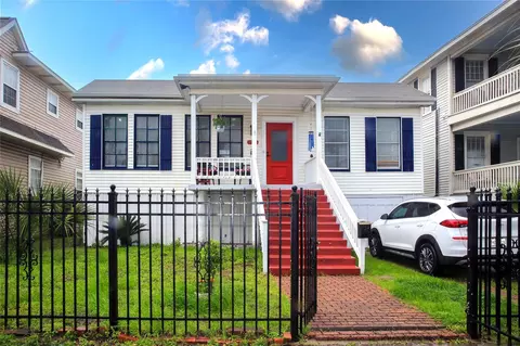 1020 Broadway St, Galveston, TX 77550