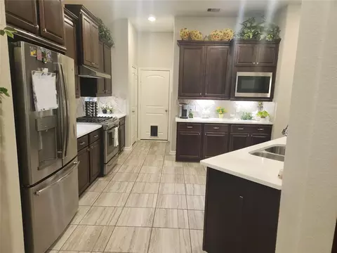 Kitchen - 4503 Carmel River Ln, Spring, TX 77388 photo 4 of 6