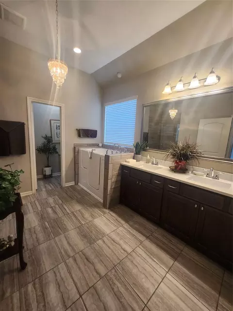 Bath - 4503 Carmel River Ln, Spring, TX 77388 photo 3 of 7