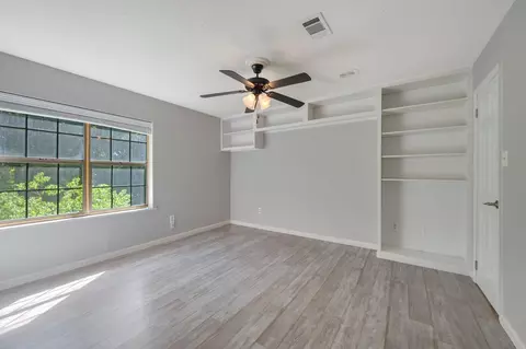 Bedroom - 827 Vine St, Bryan, TX 77802 photo 3 of 5