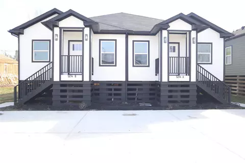 5214 Rue St Unit Ab St, Houston, TX 77033