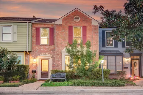 7449 Brompton St #7449, Houston, TX 77025