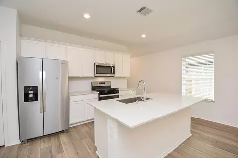 20018 Sienna Green Dr, Hockley, TX 77447