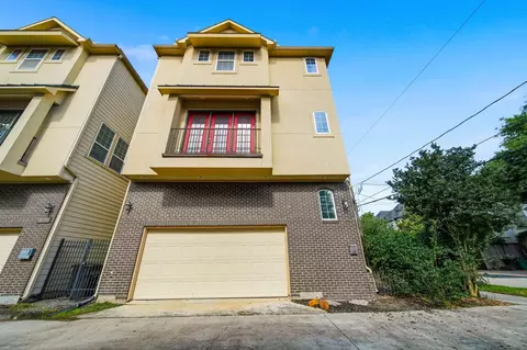 5525 Petty St #A, Houston, TX 77007
