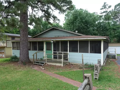 20 Hideaway Trl, Coldspring, TX 77331