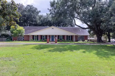 1426 Park Ln, Wharton, TX 77488