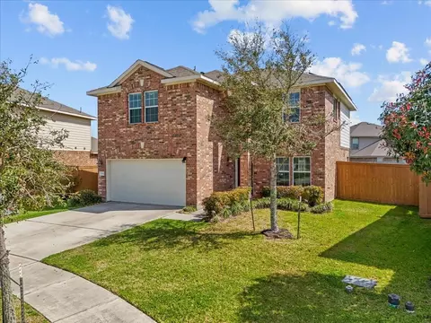 2114 Sand Ridge Dr, Santa Fe, TX 77510