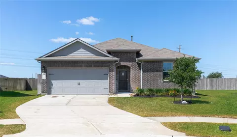20330 Green Mountain Dr, New Caney, TX 77357