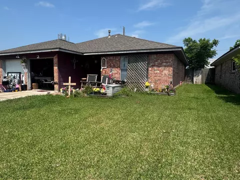 1609 Canary Cir, League City, TX 77573