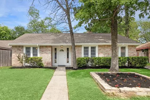 5507 Maplegate Dr, Spring, TX 77373 photo 1