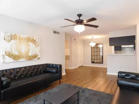 10101 S Gessner Rd #912, Houston, TX 77071