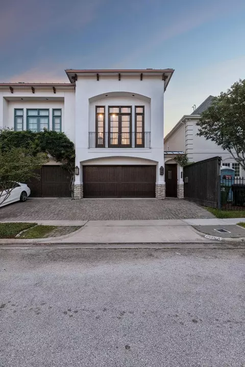 2518 Westgate Dr #A, Houston, TX 77019