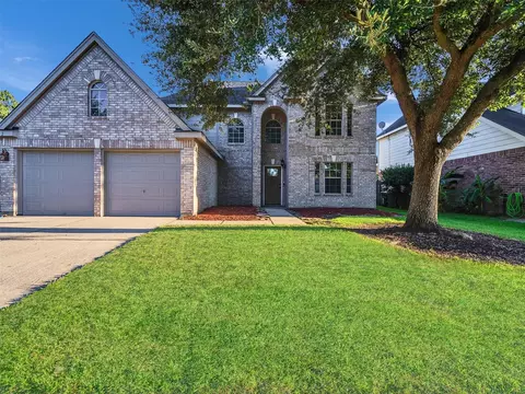 932 Christopher Ln, Baytown, TX 77521 photo 1