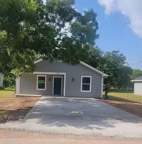 116 Tanner St, Brazoria, TX 77422