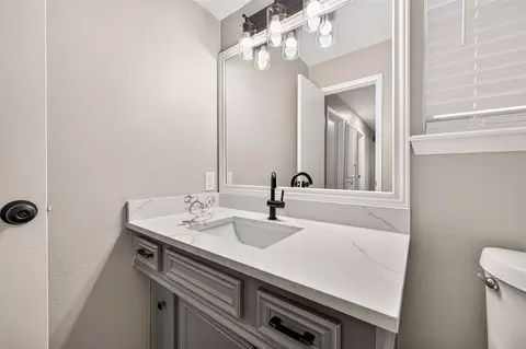 Bath - 23802 Spring Towne Dr, Spring, TX 77373 photo 4 of 5