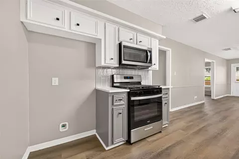 Kitchen - 23802 Spring Towne Dr, Spring, TX 77373 photo 3 of 4