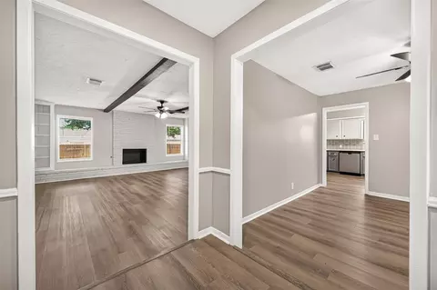 Entry Way - 23802 Spring Towne Dr, Spring, TX 77373 photo 2 of 3