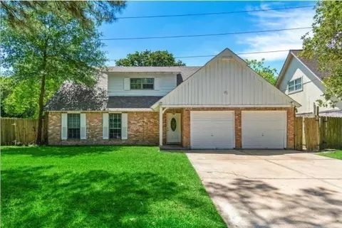 7019 Oak Bough Dr, Houston, TX 77088
