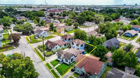 4508 Schroeder St, Houston, TX 77011