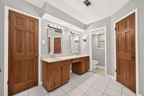 Bath - 16806 Deep Pines Dr, Spring, TX 77379 photo 1 of 4
