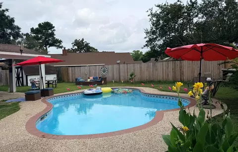 Exterior - 4926 Temple Bell Dr, Spring, TX 77388 photo 5 of 14