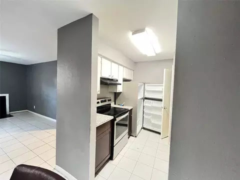 10211 Sugar Branch Dr #411, Houston, TX 77036