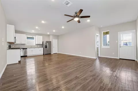 Living - 13758 Goldeye Dr, Conroe, TX 77384 photo 2 of 6