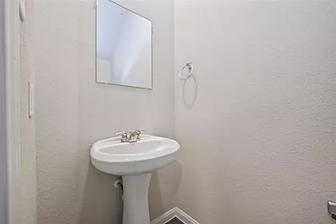 Bath - 13758 Goldeye Dr, Conroe, TX 77384 photo 1 of 5