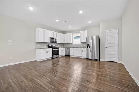 Kitchen - 13758 Goldeye Dr, Conroe, TX 77384 photo 1 of 6