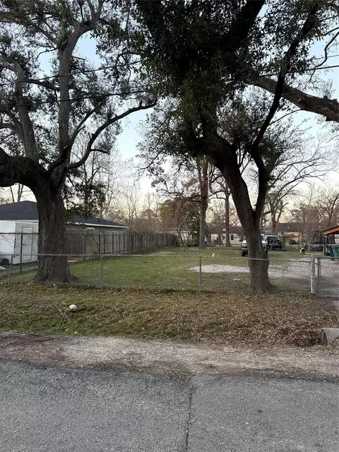 8153 Laura Koppe Rd, Houston, TX 77028