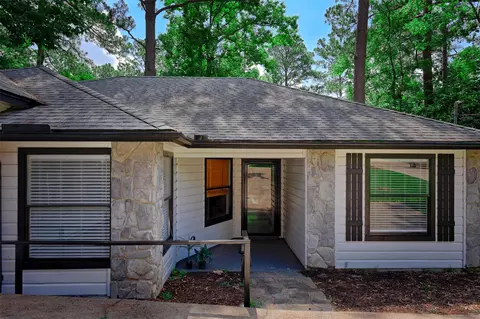 Exterior - 147 Thunderbird Dr, Conroe, TX 77304 photo 4 of 7