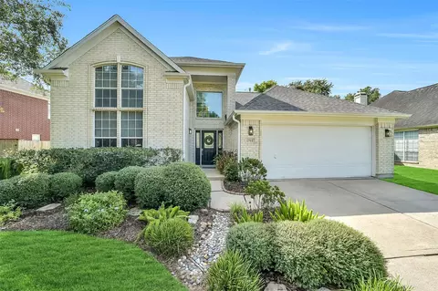 6702 Springcrest Dr, Sugar Land, TX 77479