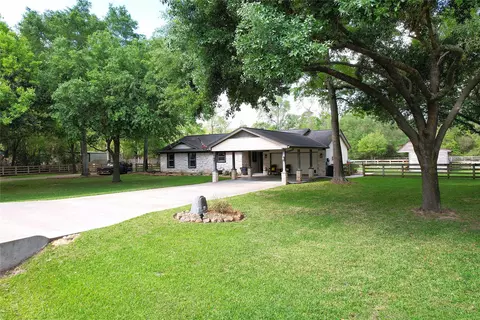 142 Sentinel Oaks, Pinehurst, TX 77362